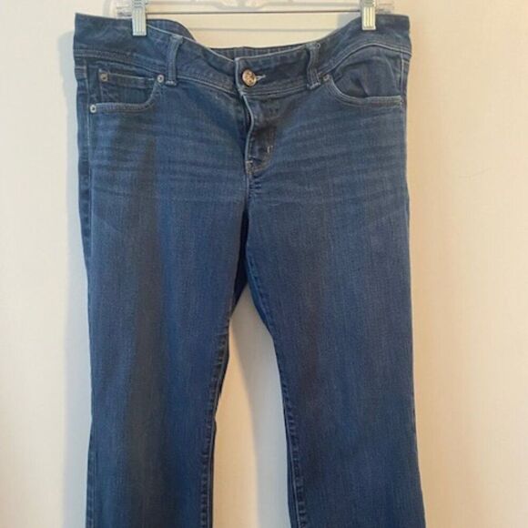 American Eagle distressed Stretch Slim Boot 5 pocket jeans, size 14 - Picture 2 of 5